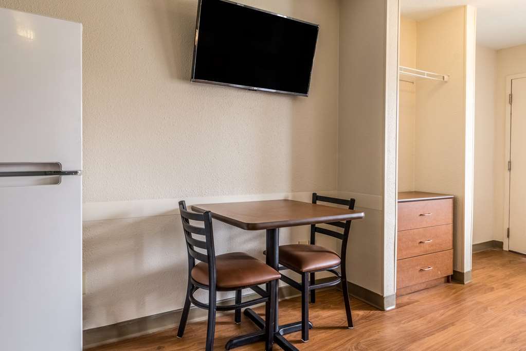 Hometowne Studios By Red Roof Salem, Or Kamer foto